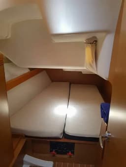 Sun Odyssey 42 i in Lefkada / Nikiana Marina thumbnail 19