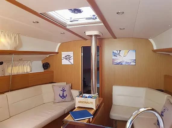 Sun Odyssey 42 i in Lefkada / Nikiana Marina - Photo 3