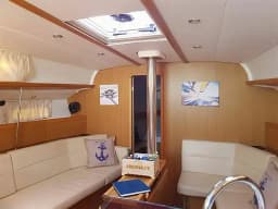 Sun Odyssey 42 i in Lefkada / Nikiana Marina thumbnail 2