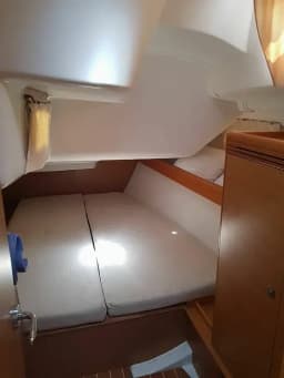 Sun Odyssey 42 i in Lefkada / Nikiana Marina thumbnail 20
