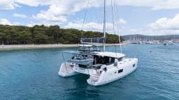 Lagoon 42 in Rogoznica / Marina Frapa thumbnail 7