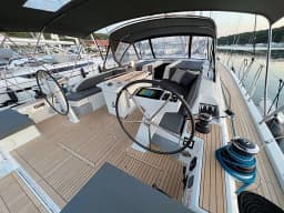 Oceanis 51.1 in Pula / Tehnomont Marina Veruda thumbnail 9