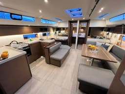 Oceanis 51.1 in Pula / Tehnomont Marina Veruda thumbnail 14