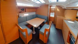 Dufour 430 in Athens / Alimos Marina thumbnail 15