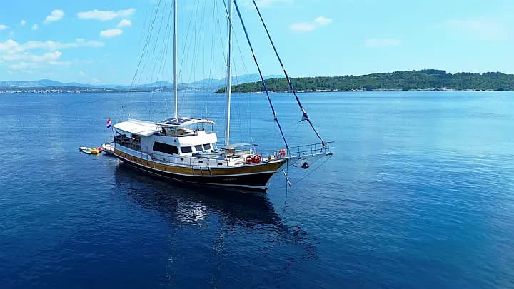 Gulet in Split / Port of Split / East Harbour - Photo 3