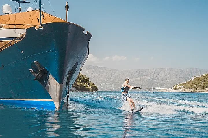 Motoryacht in Split / ACI Marina Split - Photo 4