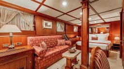 Motoryacht in Split / ACI Marina Split thumbnail 41