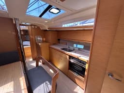 Dufour 430 in Corfu / Gouvia / D-Marin Marina Gouvia thumbnail 24