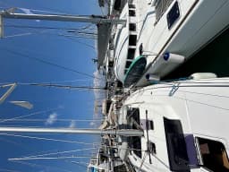 Dufour 430 in Corfu / Gouvia / D-Marin Marina Gouvia thumbnail 42
