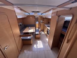 Dufour 430 in Corfu / Gouvia / D-Marin Marina Gouvia thumbnail 9