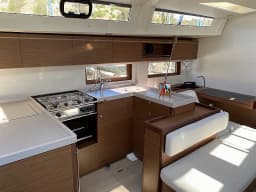 Oceanis 51.1 in Athens / Alimos Marina thumbnail 12