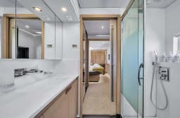 Alegria 67 in Cannes / IGY Vieux-Port de Cannes thumbnail 4