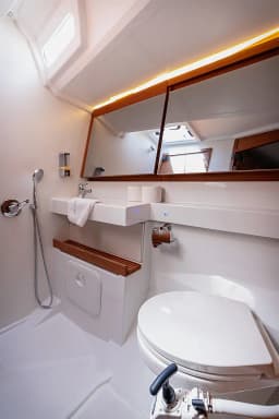 Sun Odyssey 440 in Kaštel Gomilica / Marina Kaštela thumbnail 13