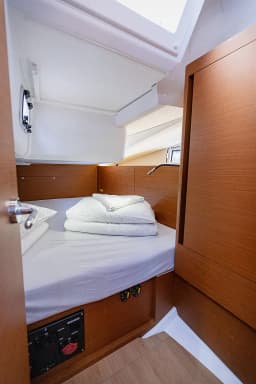 Sun Odyssey 440 in Kaštel Gomilica / Marina Kaštela thumbnail 25