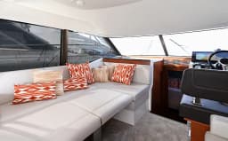 Prestige 42 Fly in Mallorca / El Arenal / Club Nàutic S`Arenal thumbnail 15