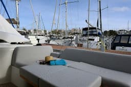 Prestige 42 Fly in Mallorca / El Arenal / Club Nàutic S`Arenal thumbnail 3