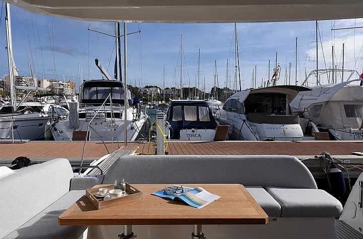 Prestige 42 Fly in Mallorca / El Arenal / Club Nàutic S`Arenal - Photo 5
