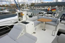 Prestige 42 Fly in Mallorca / El Arenal / Club Nàutic S`Arenal thumbnail 9
