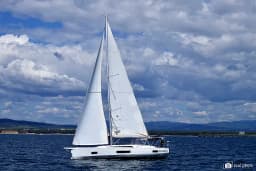 Oceanis 46.1 in Puntone / Marina di Scarlino thumbnail 5