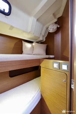 Oceanis 46.1 in Puntone / Marina di Scarlino thumbnail 8