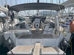 Hanse 388 in Lefkada / Port of Lefkas thumbnail 6