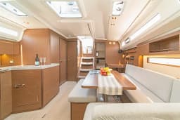 Oceanis 40.1 in Athens / Alimos Marina thumbnail 9