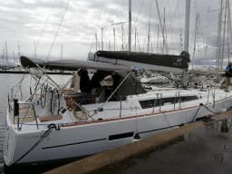 Dufour 460 Grand Large in Palairos / Marina Paleros thumbnail 7