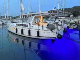 Oceanis 38.1 in Pula / Tehnomont Marina Veruda thumbnail 6