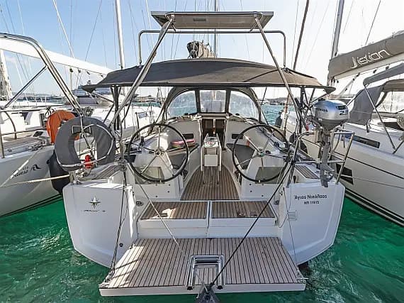 Sun Odyssey 349 in Volos / Port of Volos - Photo 1