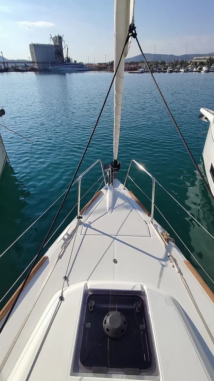 Sun Odyssey 349 in Volos / Port of Volos - Photo 4
