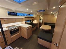 Bavaria C42 in Lefkada / Nikiana Marina thumbnail 11