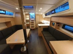 Bavaria C42 in Lefkada / Nikiana Marina thumbnail 9