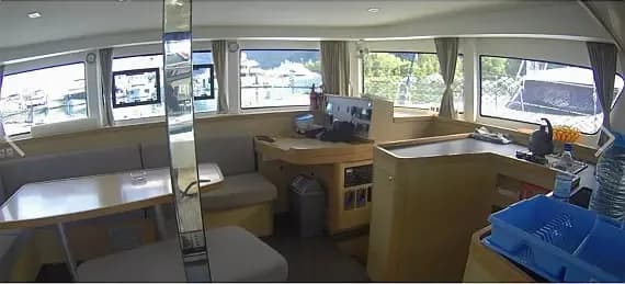 Lagoon 42 in Eden Island / Mahe, Victoria / Eden Island Marina - Photo 3