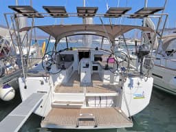 Sun Odyssey 440 in Lavrion Main Port thumbnail 7