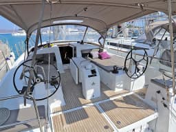 Sun Odyssey 440 in Lavrion Main Port thumbnail 8