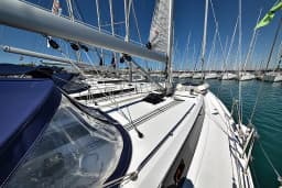 Bavaria C42 in Sukošan / D-Marin Dalmacija Marina thumbnail 10
