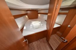 Bavaria C42 in Sukošan / D-Marin Dalmacija Marina thumbnail 25