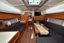 Bavaria C42 in Sukošan / D-Marin Dalmacija Marina thumbnail 40