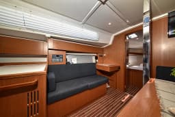 Bavaria C42 in Sukošan / D-Marin Dalmacija Marina thumbnail 41