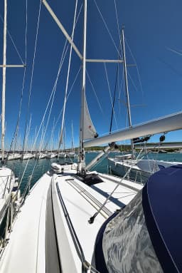 Bavaria C42 in Sukošan / D-Marin Dalmacija Marina thumbnail 7