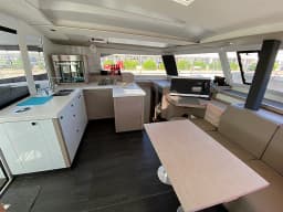 Astréa 42 in Sukošan / D-Marin Dalmacija Marina thumbnail 10