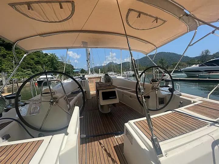 Oceanis 54 in Koh Chang - Photo 5