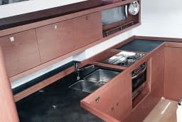 Oceanis 45 in Tivat / Porto Montenegro thumbnail 10