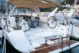 Oceanis 45 in Tivat / Porto Montenegro thumbnail 6