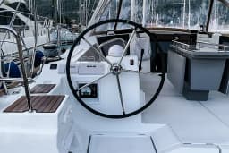 Oceanis 45 in Tivat / Porto Montenegro thumbnail 8
