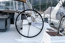 Oceanis 45 in Tivat / Porto Montenegro thumbnail 9