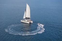 Lagoon 450 Fly in Santorini / Vlichada port thumbnail 26