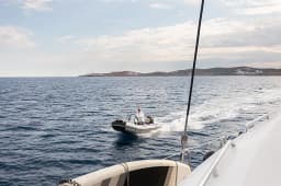 Lagoon 450 Fly in Santorini / Vlichada port thumbnail 30