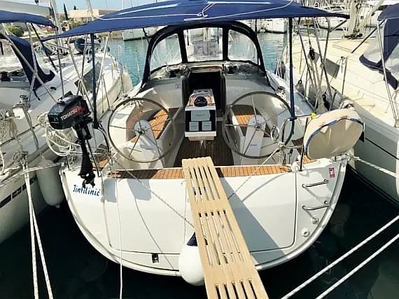 Bavaria Cruiser 34 in Drage / Marina Drage - Photo 1