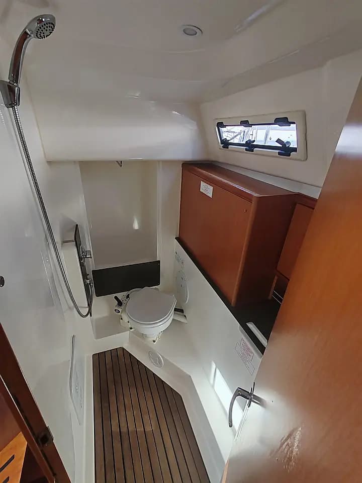 Bavaria Cruiser 34 in Drage / Marina Drage - Photo 4
